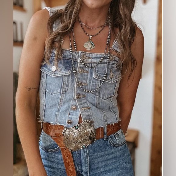 NWT Cropped Raw Cut Button Up Overall Strap Denim Top Adjustable Strap Smocked - Picture 2 of 9